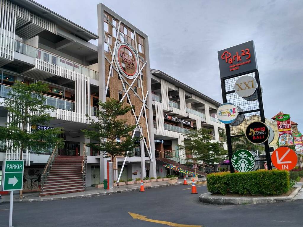 things to do in tuban indonesia | indulge in retail therapy at park 23 entertainment centre