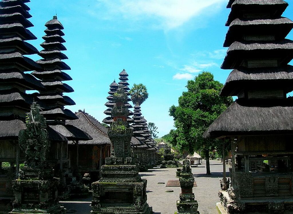 Pura Taman Ayun temple - panoramio
