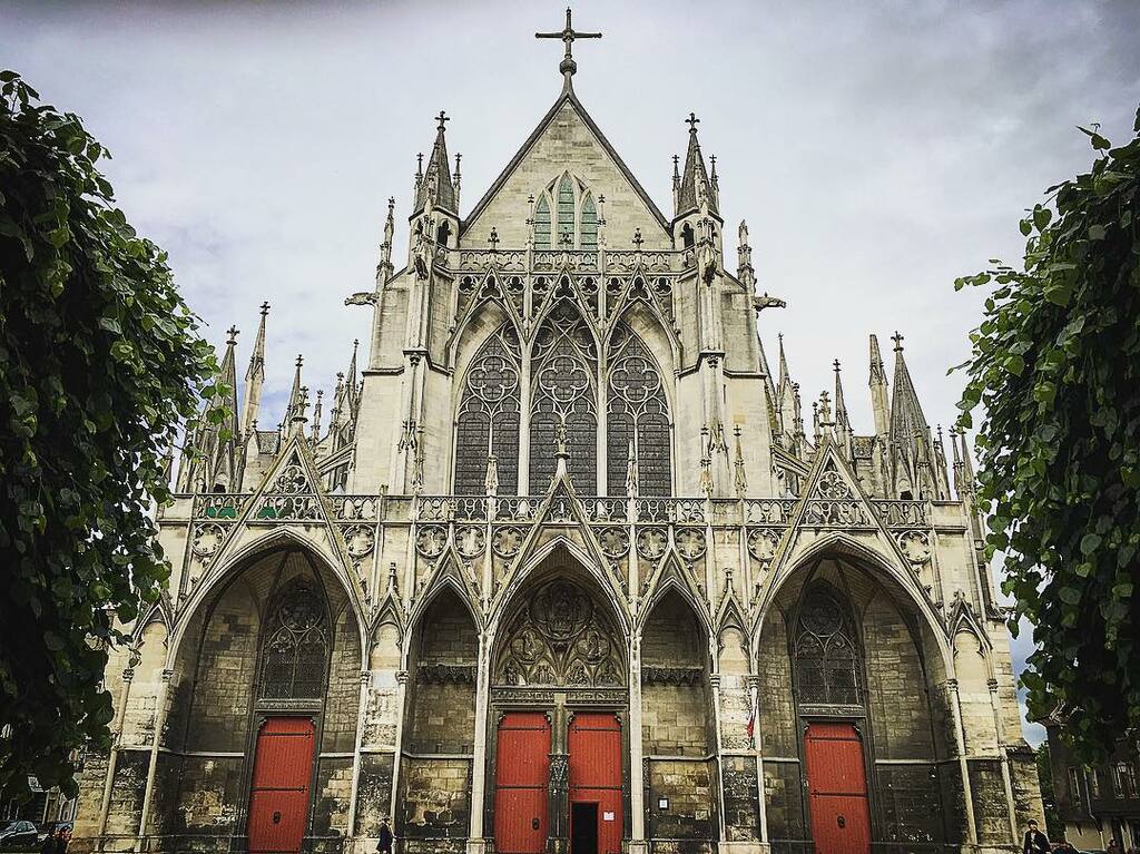 things to do in troyes france | the remarkable basilique saint-urbain
