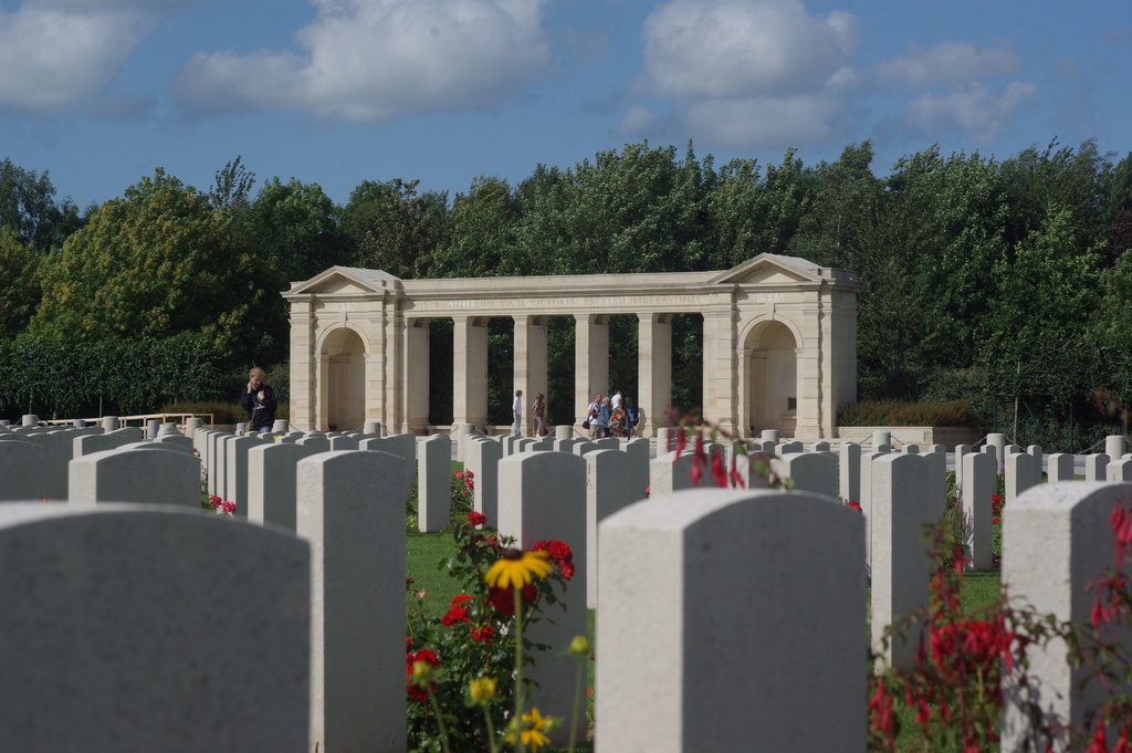 9808-Bayeux War Cemetery