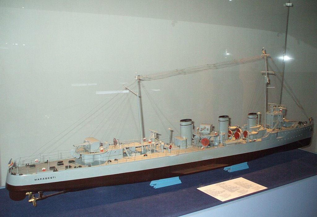 NMS Marasesti scout cruiser scale model