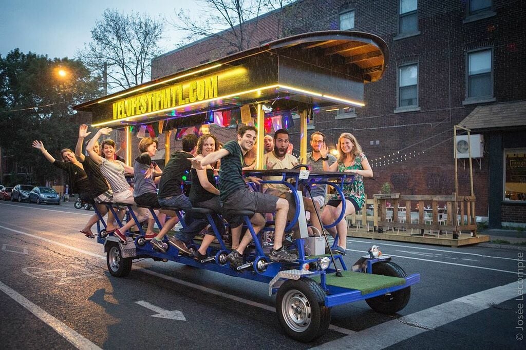 Velo festif mtl
