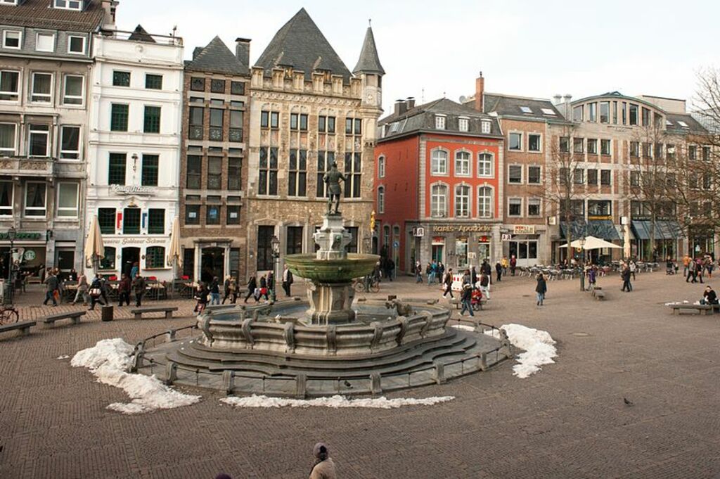 Markt, Aachen (CherryX)