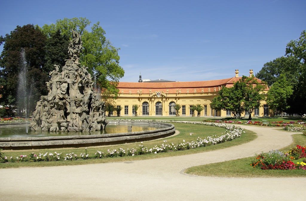 Erlangen Hugenottenbrunnen Orangerie 001