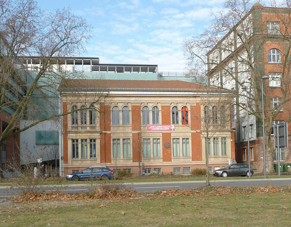 Ernst-Bloch-Zentrum 01