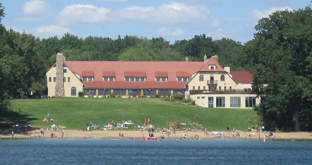 Potawatomi Inn Pokagon State Park
