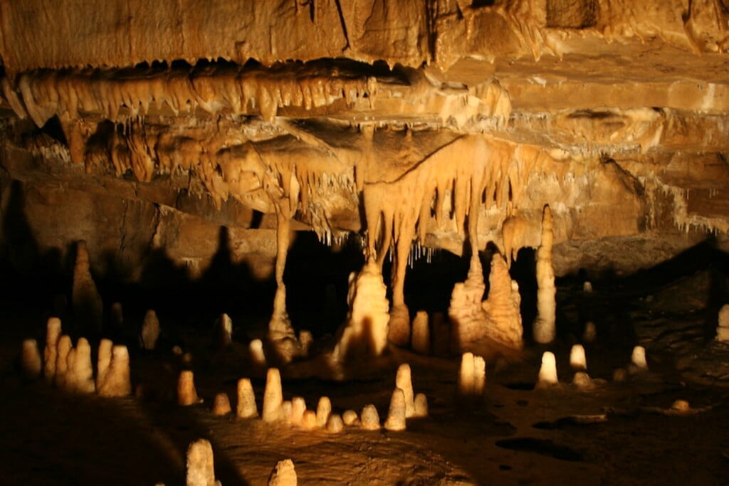 Marengo Cave Formations