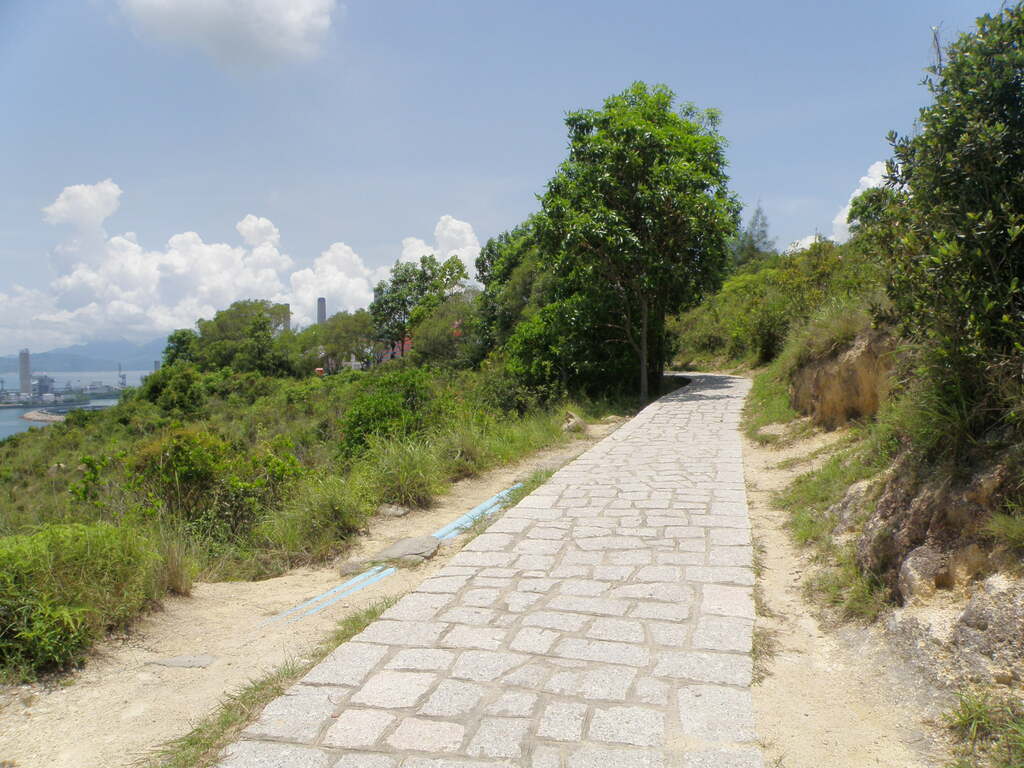 Lamma Family Trail
