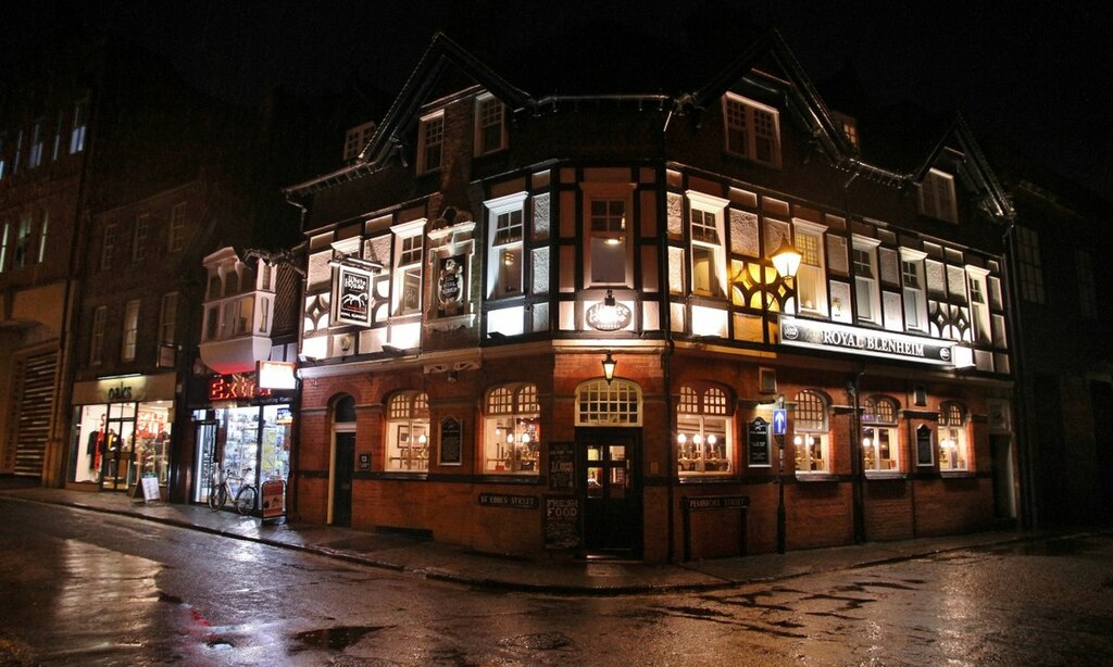 Oxford RoyalBlenheim SW night