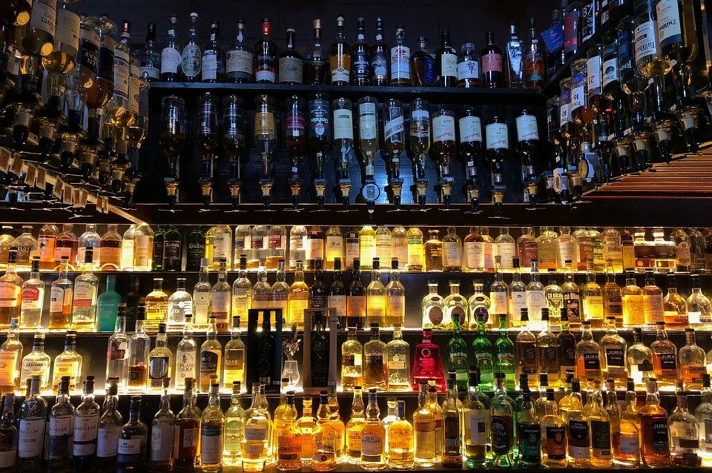 Bar Flat Whiskey
