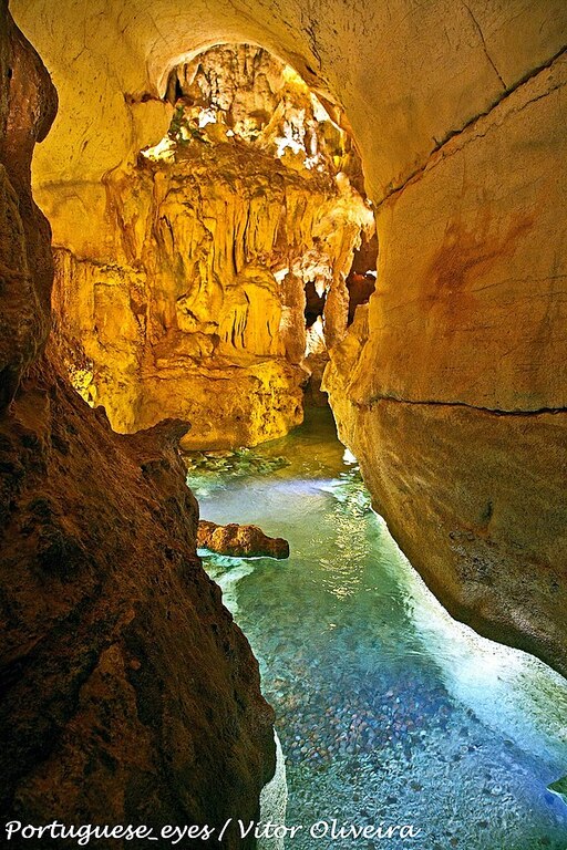 Grutas da Moeda - Portugal