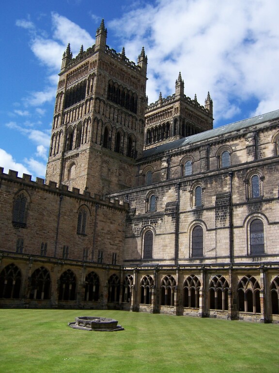 Durham Kathedrale Kreuzgang 2