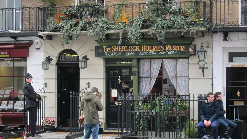 The Sherlock Holmes Museum, Baker Street, London, Reino Unido - panoramio