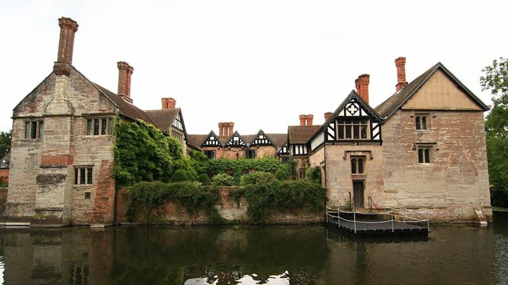 Baddesley Clinton, Warwickshire (3821616888)