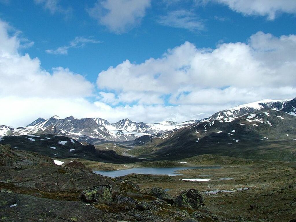 Jotunheimen mountains near Memurubu
