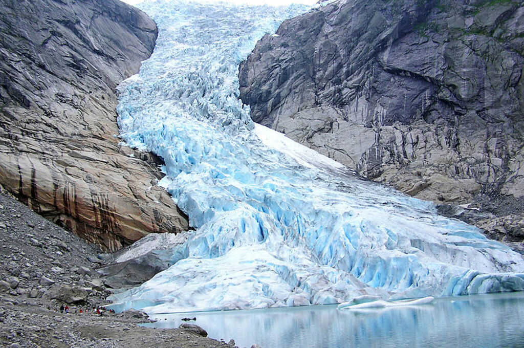 Briksdalsbreen (03 272)
