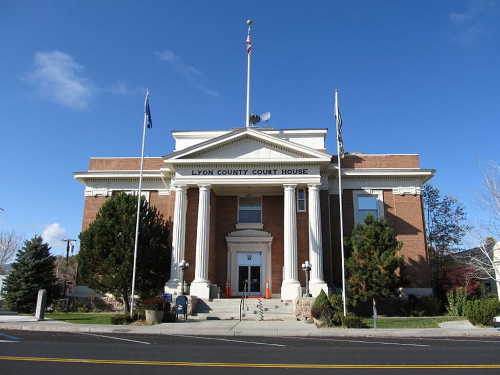 Lyon County Courthouse (Nevada)