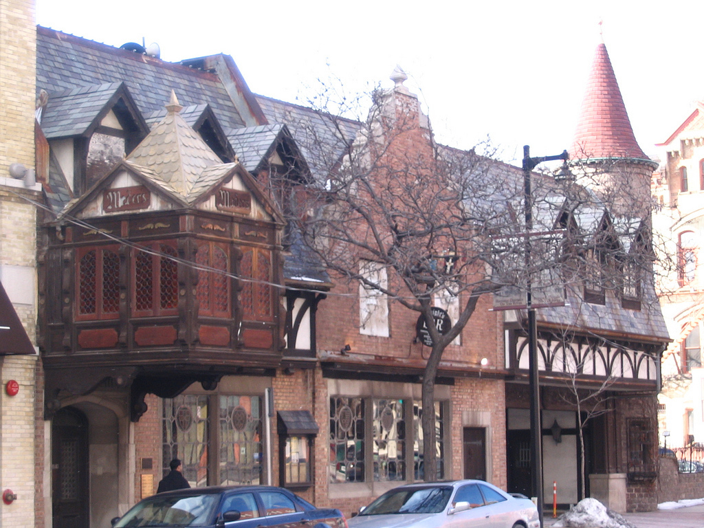 Mader's Restaurant