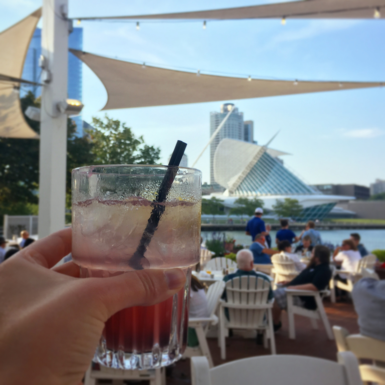 places to eat in milwaukee wi | harbor house