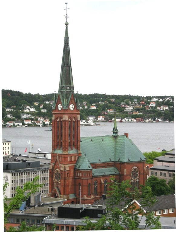Arendal Trefoldighetskirke