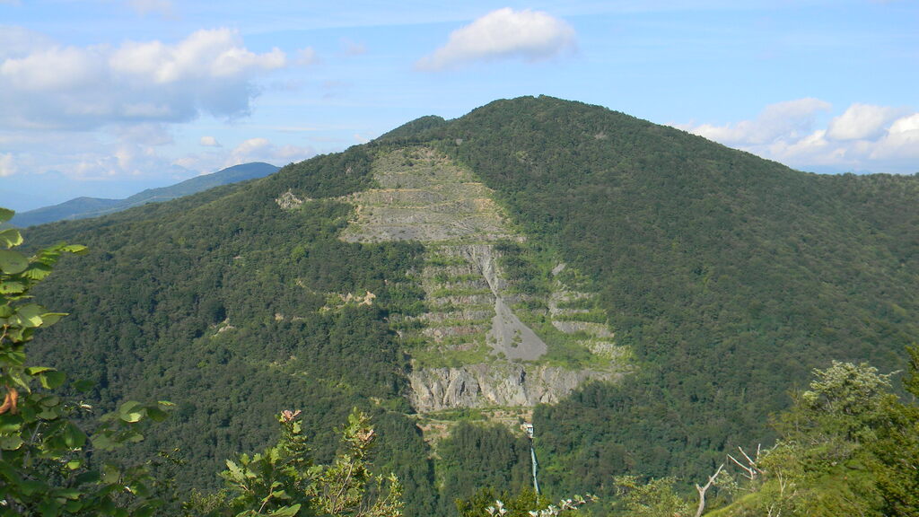 Cava Motta Rossa Monte Martica (Brinzio-Varese)
