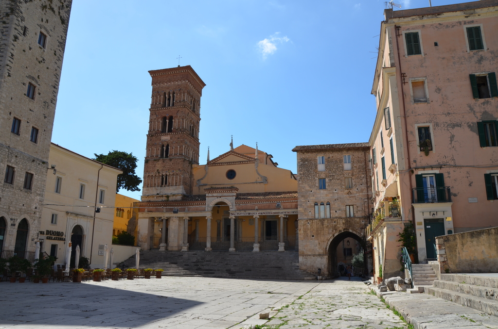 Forum Aemilianum (Piazza del Municipio), Tarracina (Anxur), Terracina, Italy (15201884166)