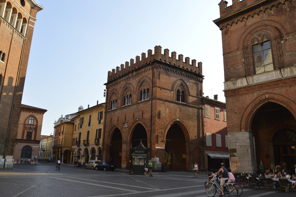 Cremona - La Loggia dei Militi