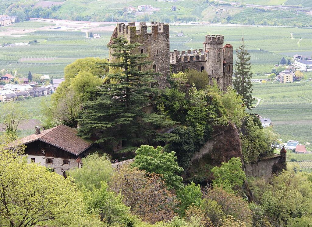 Brunnenburg 
