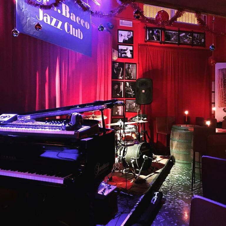 things to do in taranto at night | per bacco jazz club