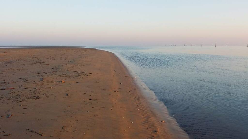 things to do in bibione at night | visit the punta tagliamento lighthouse