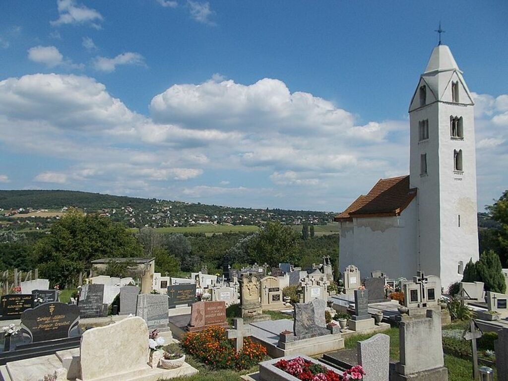 Szent Magdolna-templom és a Battyán-hát, Egregy, 2016 Hungary