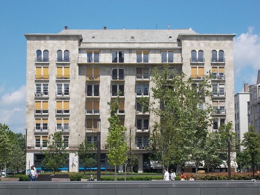 Biarritz house by Imre Verő (1936), Kossuth Square, 2017 Lipótváros