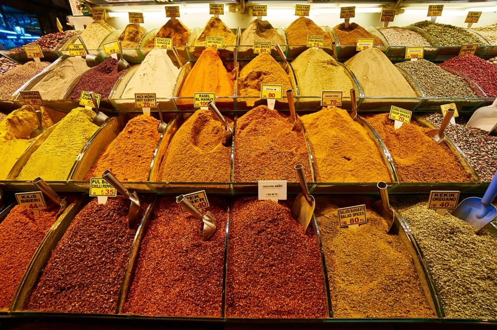 Spices on sale in Tabriz