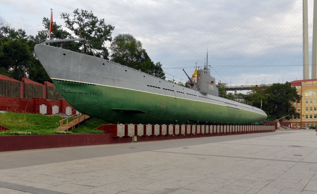 Vladivostok Submarine S-56 P8050502 2200