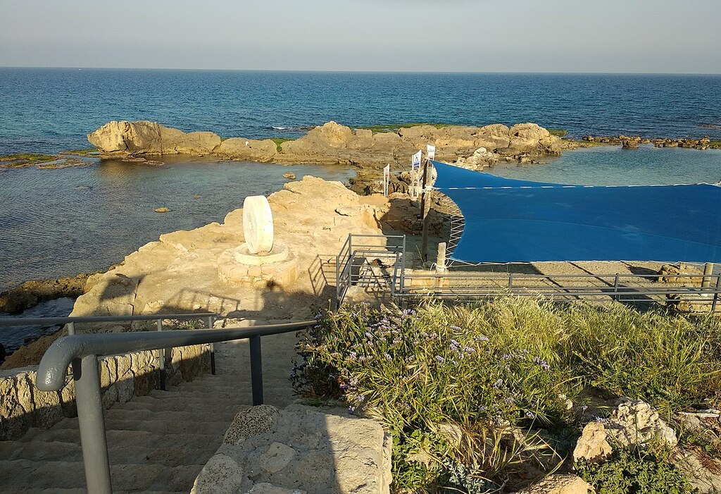 Achziv national park 