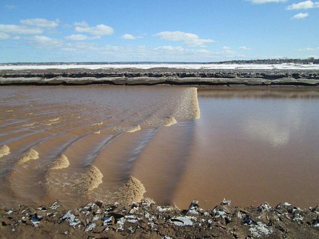 Tidal Bore, Petitcodiac River, Moncton, NB 