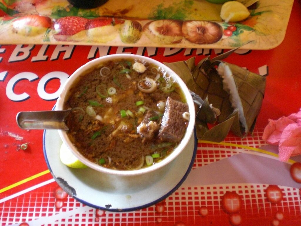 Coto Makassar-dish