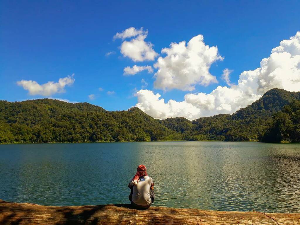 amazing experience and scenic view - balinsasayao lake in dumaguete | admire the scenic view