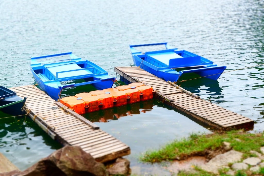 Boat to Lake Danao