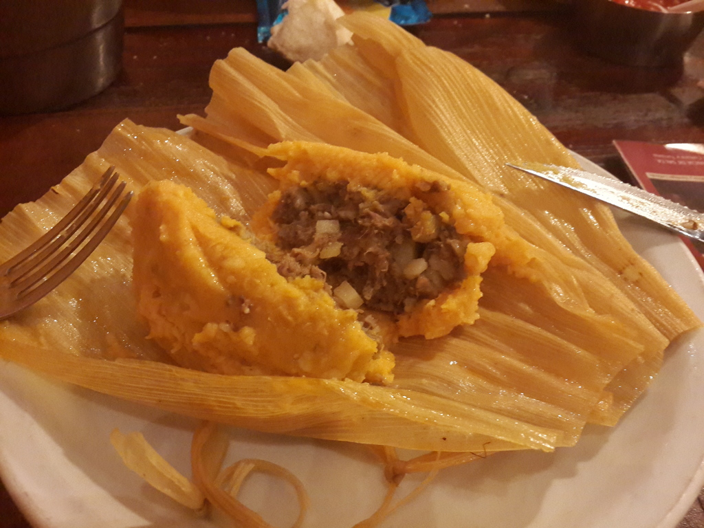 Tamal . Comida típica de Salta