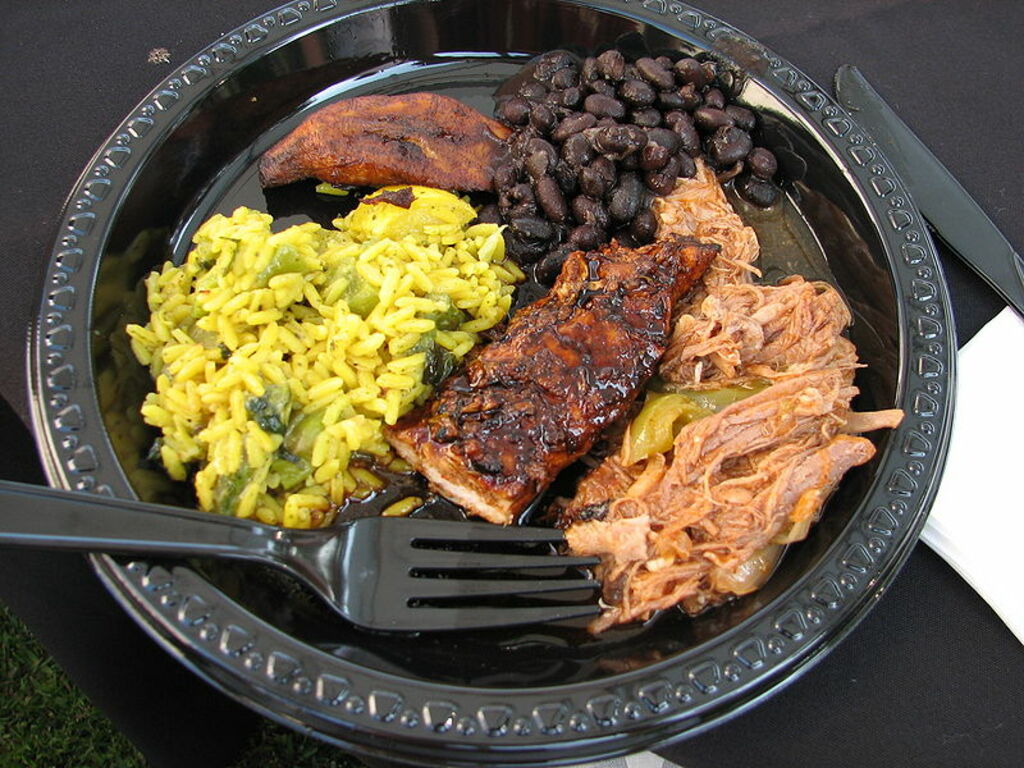 Caribbean dinner plate