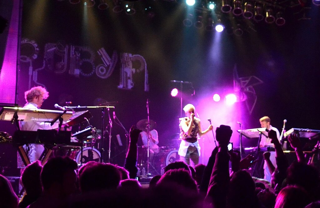 Robyn @ House of Blues Cleveland cropped