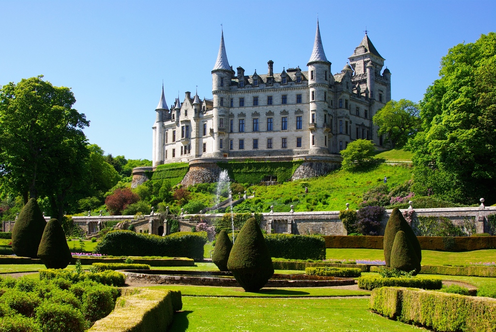 Dunrobin Castle -Sutherland -Scotland-26May2008
