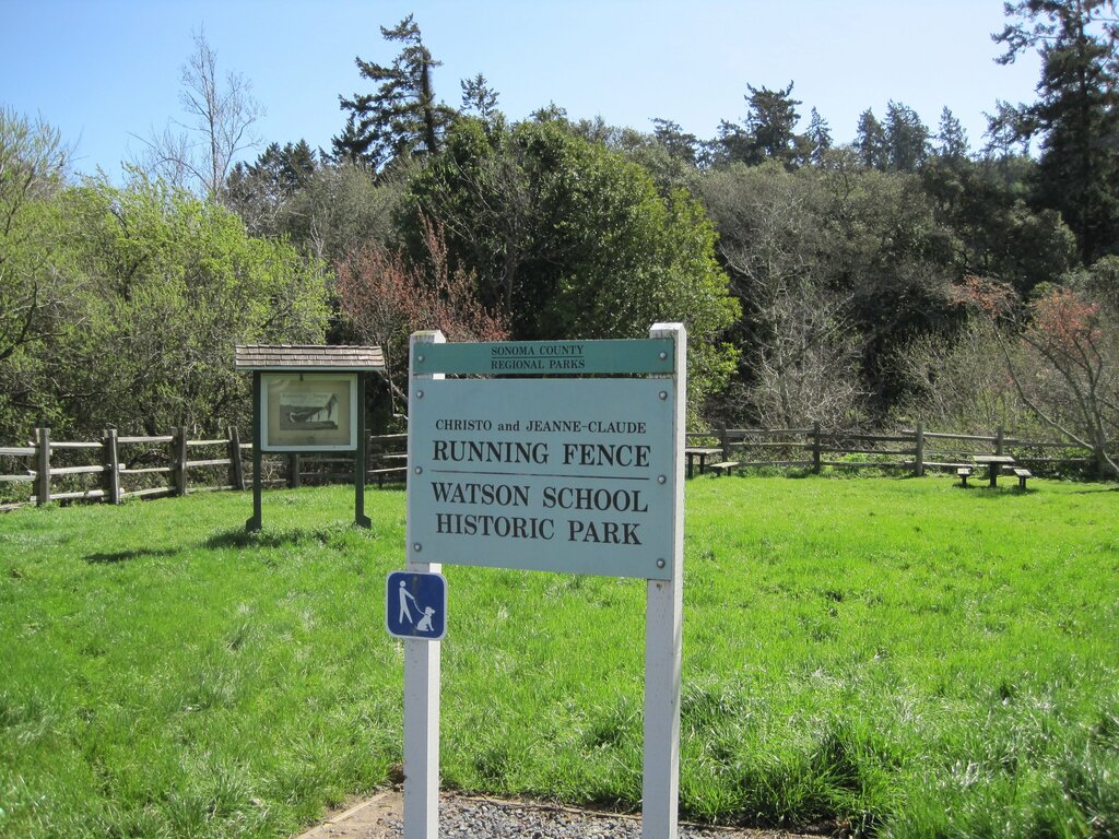 RunningFence2