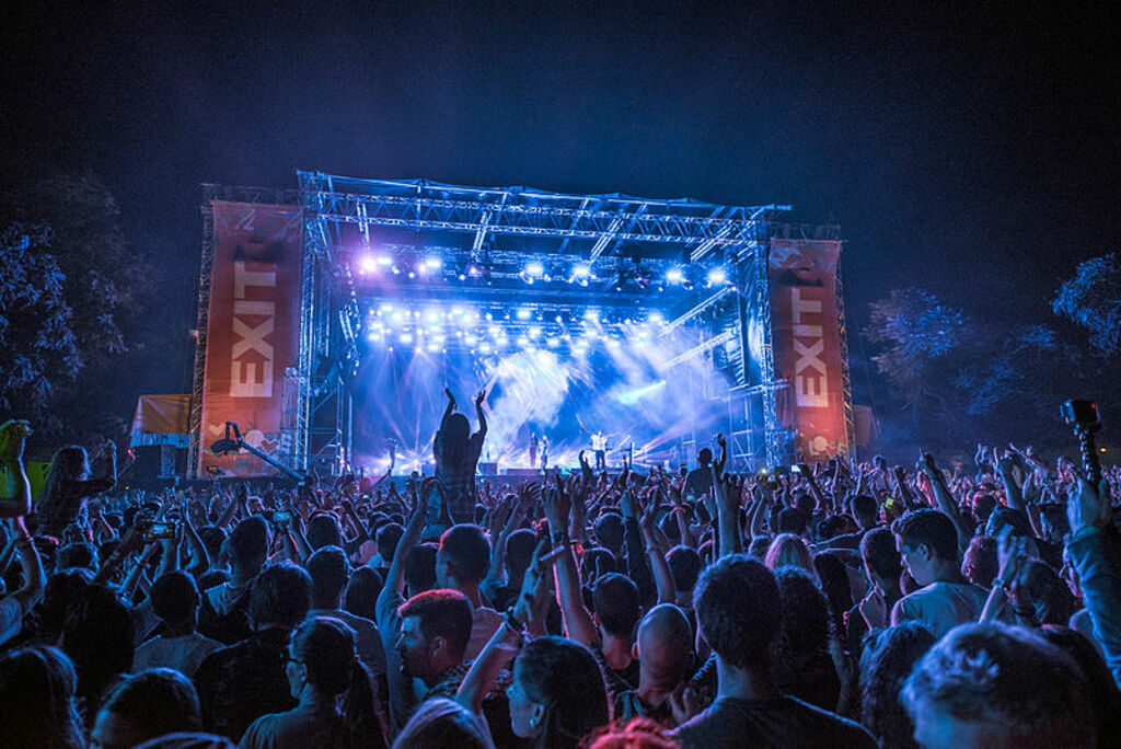 Audience, Main Stage, 2015