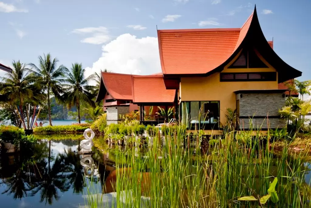 as 5 melhores aluguéis de temporada luxo airbnb em krabi | villa bua, khao thong