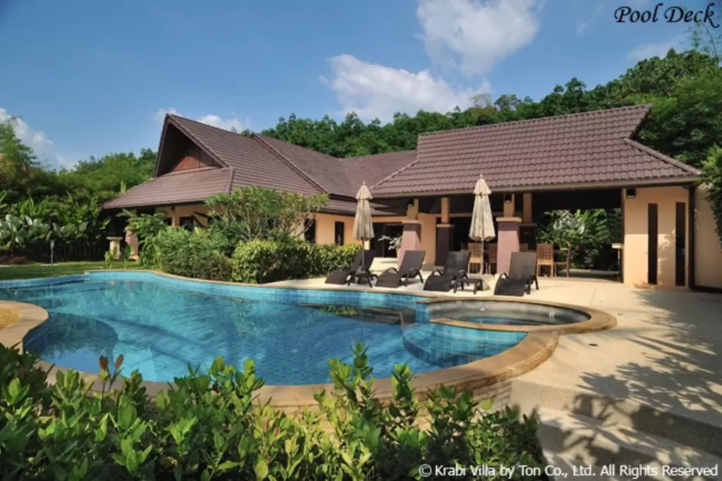 5 meilleures locations de vacances airbnb  de luxe à krabi | villa baan zoe de luxe avec piscine, ao nang