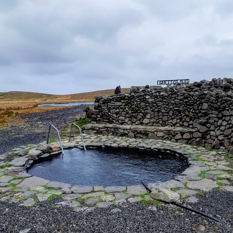 grettislaug hot springs
