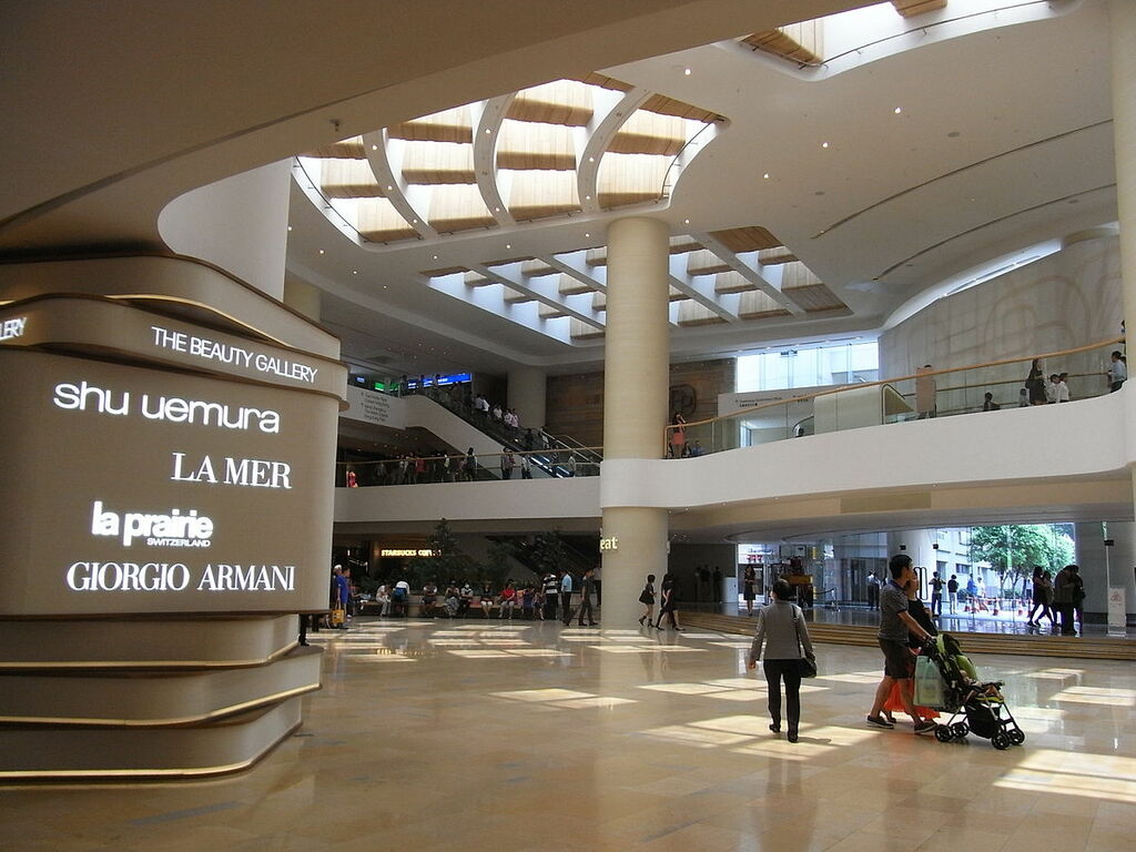 HK Admiralty mall Pacific Place 