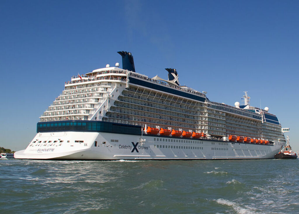 Cruise Ship Celebrity Silhouette (7223710366)